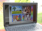 Outdoor: Sunny conditions, but laptop in the shade