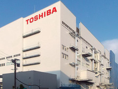 Toshiba may spin-off its notebook division to recoup losses