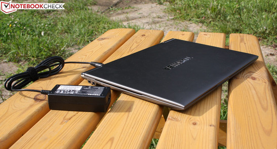 Toshiba's Satellite Z930-119: The long runtime and application performance of a larger device