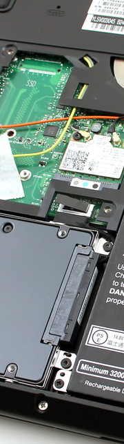 Fujitsu Lifebook U574: maintenance-friendly.