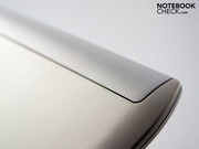 Details give the Vaio S11 a high-end look. A plastic scratch-protection here,
