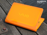 also available in black, white, pink and green. also available in black, white, pink and green.