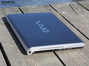 that are looking for a large (16.4 inch) notebook with a good build quality and appealing looks.