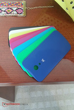 There are several colors for the back cover.