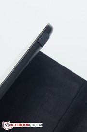 Two rubber feet keep the tablet in the desired position