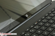 The lock-and-release mechanism is again similar to the Envy x2 and Split x2
