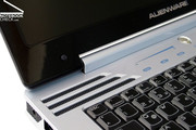 The Area-51 m15x's design is rather modest. Neither colours nor shape give a hint about the high performance of the notebook. The Area-51 m15x's design is rather modest. Neither colours nor shape give a hint about the high performance of the notebook.