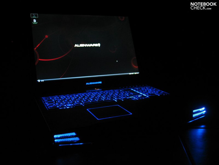 Effective lighting of the M17x Effective lighting of the M17x
