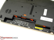Happily, the Aspire V3-571G's battery can be removed...