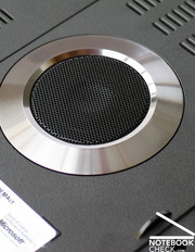 ...and a subwoofer on the bottom, which together offers first class audio playback.