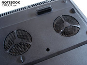 Two air intakes provide the graphic cards with fresh air.