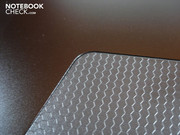 The display has a nice honeycomb texture The display has a nice honeycomb texture