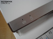 More status LEDs can be found on the lid More status LEDs can be found on the lid