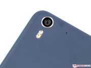 The rear-facing camera features a 26 mm wide angle.