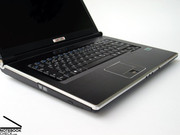 In contrary to many other powerful 15 inch notebook the Deviltech 9000 DTX scores points by a vivid looking case. In contrary to many other powerful 15 inch notebook the Deviltech 9000 DTX scores points by a vivid looking case.