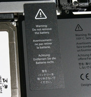 The customer is not permitted to replace the Lithium Ion polymer battery with a capacity of 60 Wh, which runs up to 2 - 7.5 h.