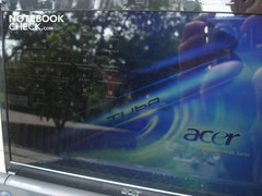 Outdoor use of the Acer 5739G (maximum brightness) Outdoor use of the Acer 5739G (maximum brightness)