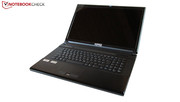 At almost four kilograms the notebook isn't quite light. At almost four kilograms the notebook isn't quite light.