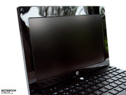 Due to the good brightness and matt edition, the netbook can also be used outdoors without hesitation. Due to the good brightness and matt edition, the netbook can also be used outdoors without hesitation.
