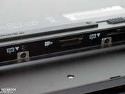 There is supposed to also be a UMTS version of the 5101 optionally available. There is supposed to also be a UMTS version of the 5101 optionally available.