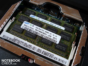 2x 2048 MB DDR3-RAM are installed.