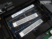 Both RAM slots are occupied by a generous 2x 4096 MByte DDR3 RAM