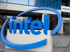 Intel announces massive layoff