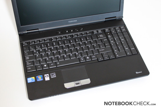 Keyboard with number block and touchpad with integrated fingerprint reader Keyboard with number block and touchpad with integrated fingerprint reader