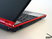 The aluminium trimmings also work to make the display more sturdy. The aluminium trimmings also work to make the display more sturdy.