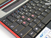 The inbuilt keyboard attempts to set a certain mood with its gamer-oriented special markings. The inbuilt keyboard attempts to set a certain mood with its gamer-oriented special markings.