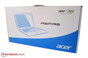 The notebook is delivered in a white and blue box. The notebook is delivered in a white and blue box.