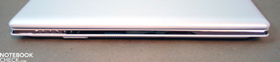 Front side: SD Cardreader