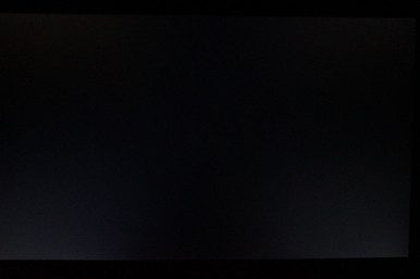 Minor backlight bleeding at the lower edge (slightly enhanced on the picture)
