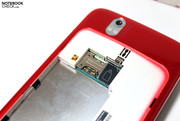 Even the SIM card and MicroSD memory card can be exchanged by the user.