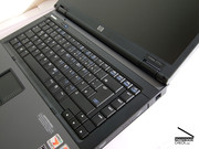 The HP Compaq 6715 has a business-like, decent design.