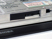 Aside from the WLAN Draft-N, the R500 also has an integrated UMTS/HSDPA module. Aside from the WLAN Draft-N, the R500 also has an integrated UMTS/HSDPA module.