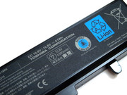 The 61 WH lithium ion battery supplies a good battery life.