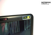 Samsung promises a runtime of up to 4 hours with the little battery. Samsung promises a runtime of up to 4 hours with the little battery.