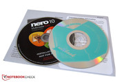 The accessories consist of a quick reference guide, a driver DVD and the Multimedia Suite from Nero.
