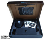 Alienware has put the extensive supplies in an extra carton Alienware has put the extensive supplies in an extra carton