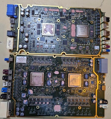 Comparison between HW3 (top) and HW4 (bottom) boards. (Image Source: @greentheonly on Twitter)