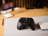 The Razer Wolverine V3 Pro wireless gaming controller features an Xbox-style layout (Image source: Notebookcheck)