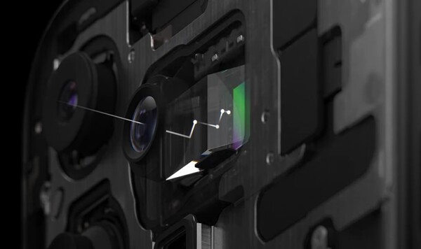 The Apple Tetraprism occupies a identical footprint to lenses chanced on in important smaller devices (Source: Notebookcheck)