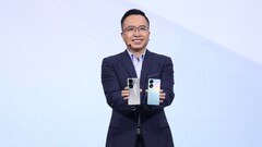 Zhao Ming presents Honor&#039;s latest camera-forward devices. (Source: Honor)