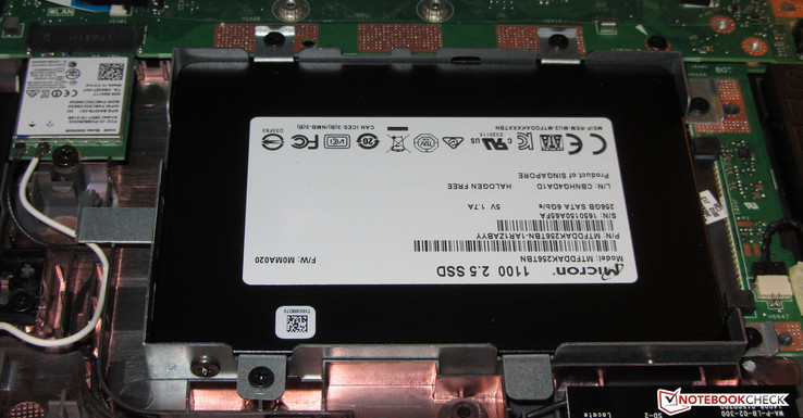 Asus installed a 2.5-inch SSD.
