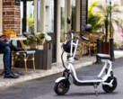 The Vida-a-gogo electric scooter has a keyless remote start feature. (Image source: Kickstarter)