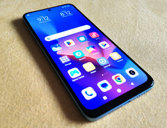 The Xiaomi Redmi Note 12S has a 6.43-inch screen and is thus more compact than many other smartphones.