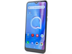 In review: Alcatel 1S (2020). Test device provided by TCL Germany.