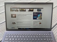 ExpertBook B1 - Outdoor use