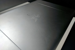The new two-tone logo etched into the anodized aluminum lid looks much more mature than the glowing green plastic it replaced. (Source: Digital Trends)